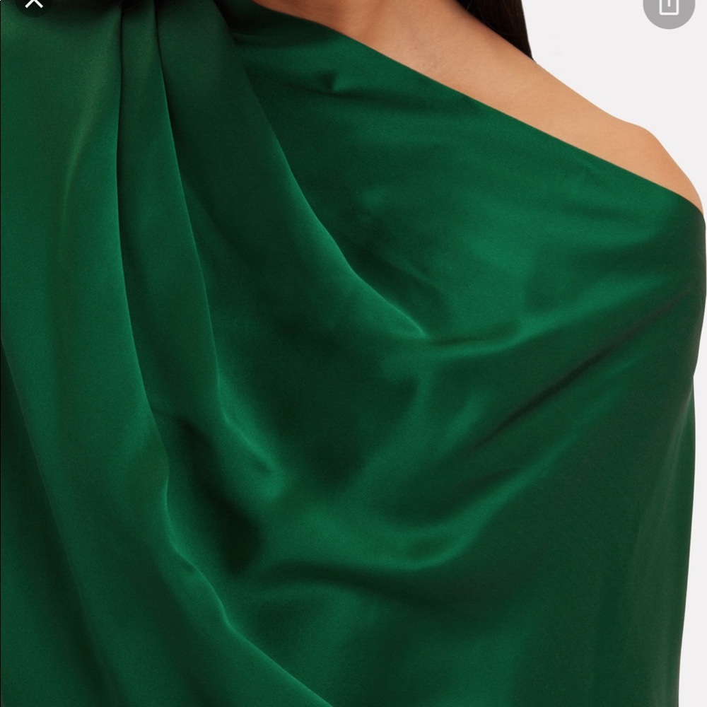 Michelle Mason Emerald Green Silk One shoulder top size 2